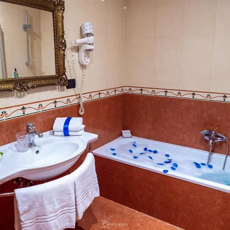 Guest house Caroline 3*