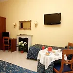 Caroline 3* Рим