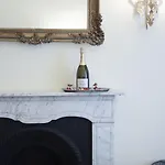 Caroline Гостевой дом Рим